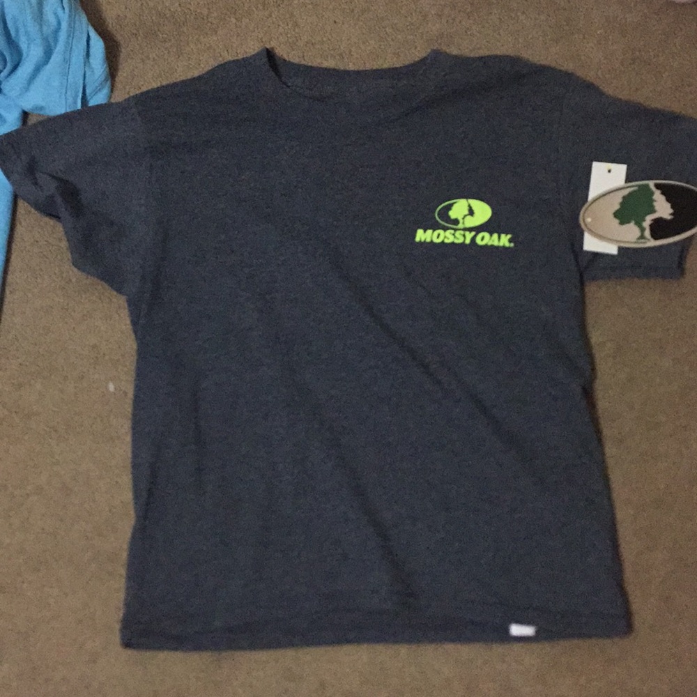 Brand new mossy oak shirt